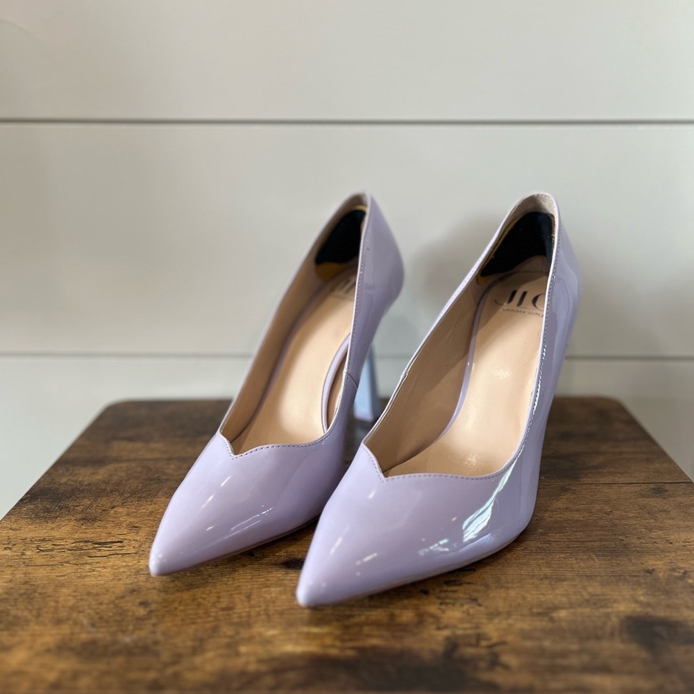Jennifer Lopez Lavender Patent Heels